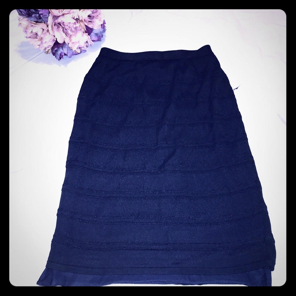 Rodier Blue Ruffled Skirt - Picture 3 of 7